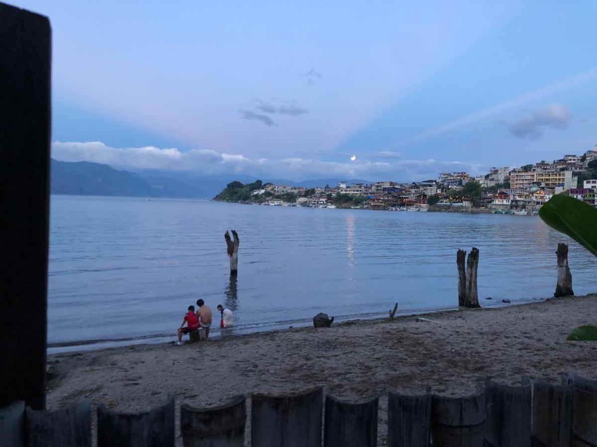 Kawoq Guesthouse San Pedro La Laguna Dış mekan fotoğraf